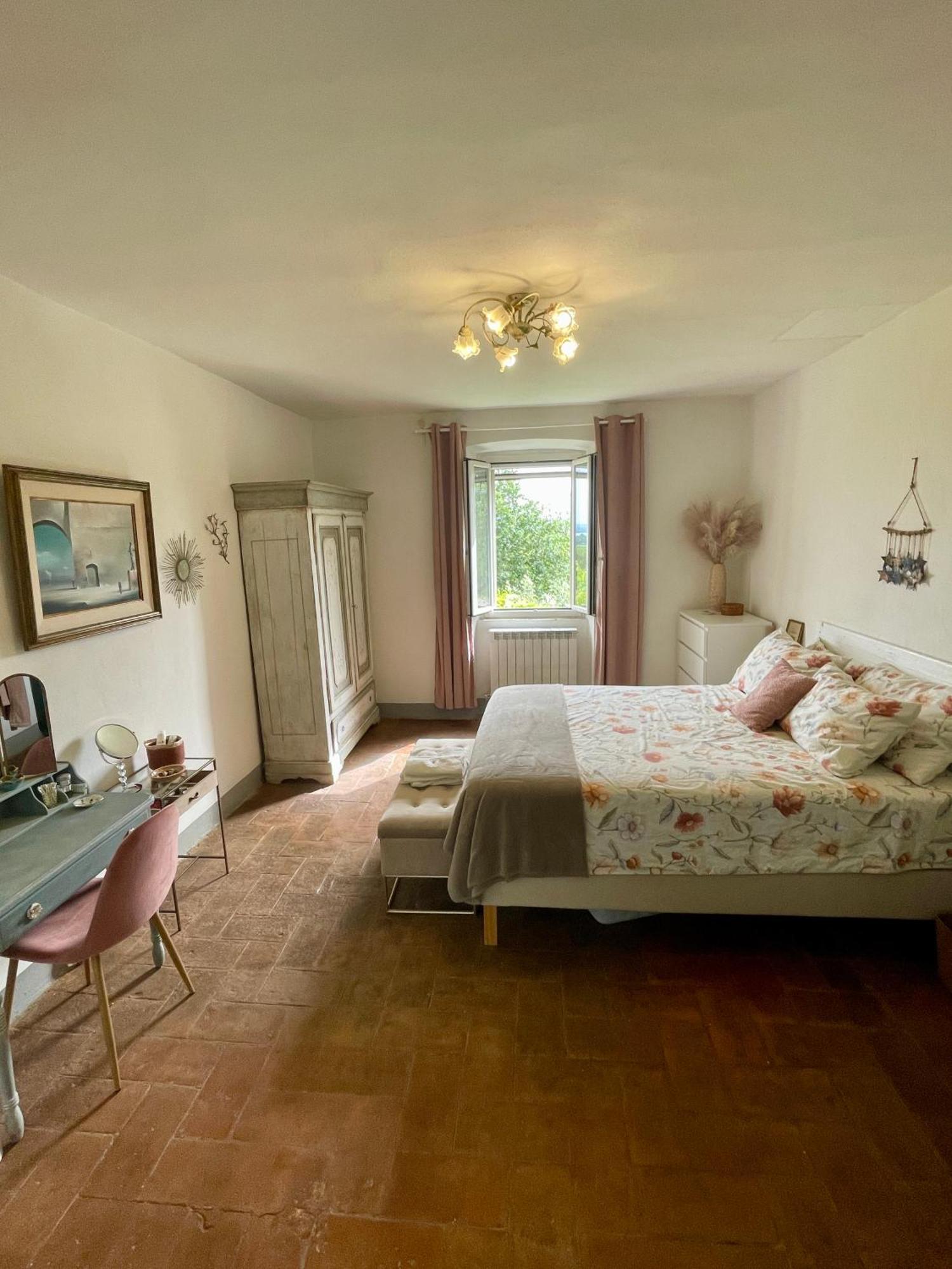 Private Stone Cottage With Starlink & Lake View Tuoro sul Trasimeno Exterior photo